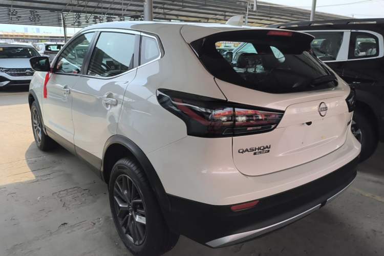 Nissan Qashqai 2025 — 4