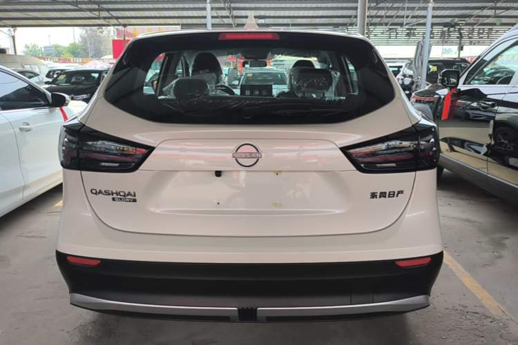 Nissan Qashqai 2025 — 5