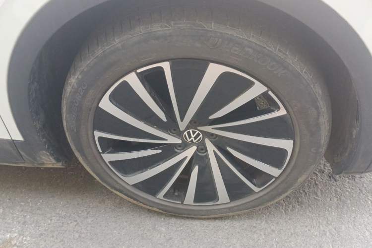 Volkswagen ID.4 X 2023 — 5