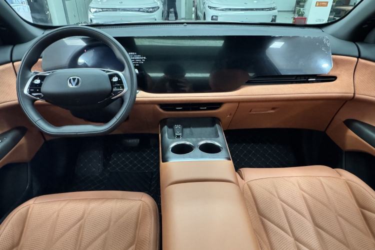 ChangAn CS75 PLUS 2025 — фото 2