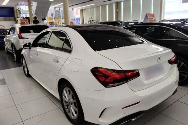 Mercedes-Benz A 200 L 2021 — 4