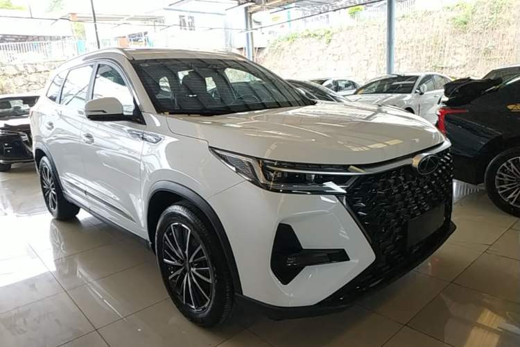 Chery Tiggo 8 Pro 2025 — 3