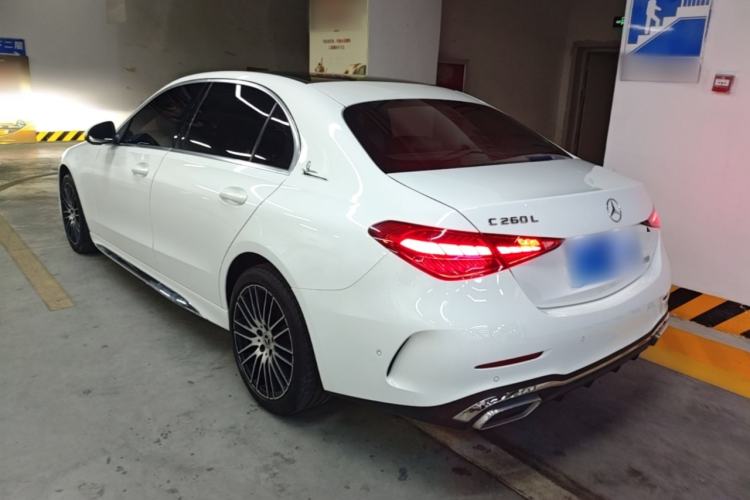 Mercedes-Benz C 260 L 2023 — фото 4