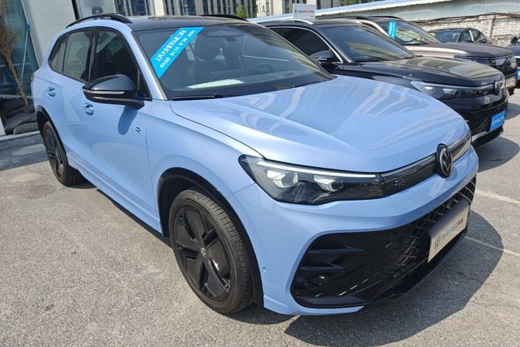 Volkswagen Tiguan L 2024 — 3