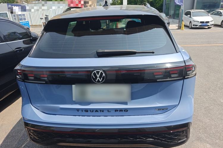 Volkswagen Tiguan L 2024 — 5