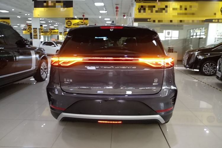 BYD Tang 2025 — 5