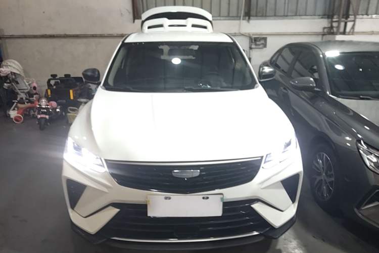 Geely Coolray 2025 — 2