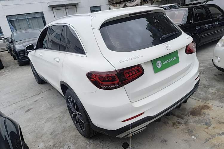 Mercedes-Benz GLC 260 L 2022 — фото 4