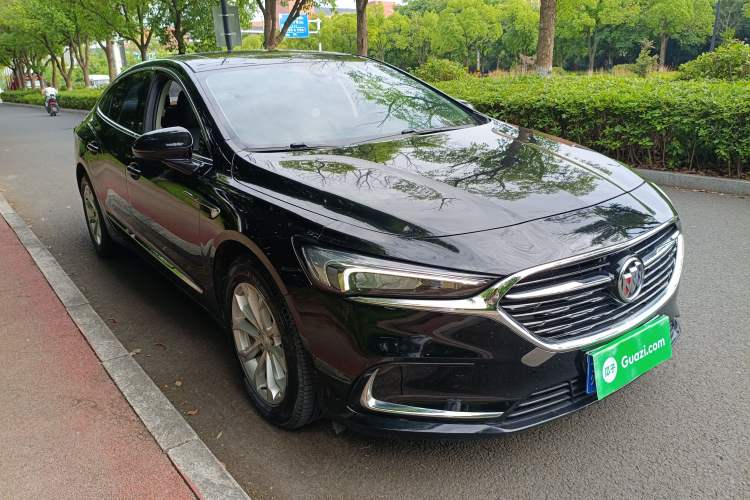 Buick LaCrosse 2022 — 3