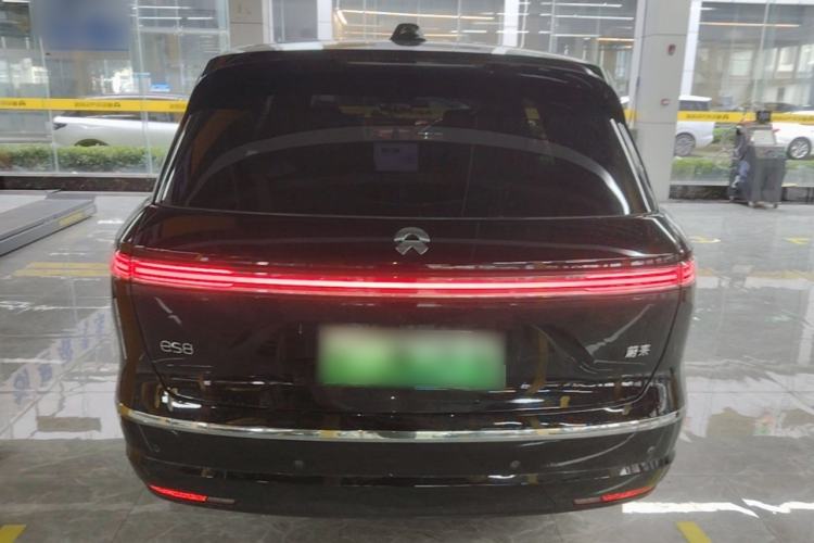 NIO ES8 2026 — 5
