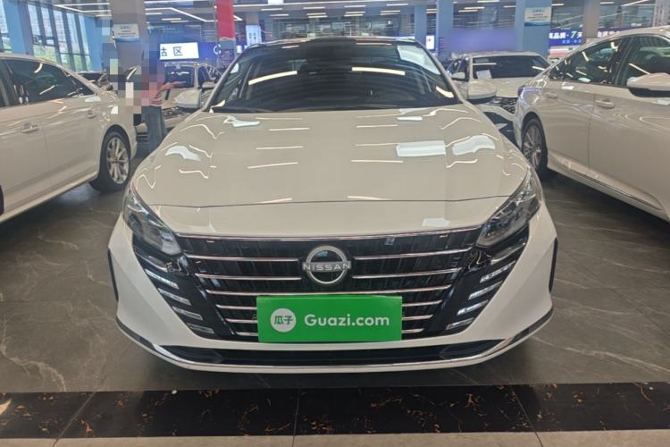 Nissan Altima 2025 — 2