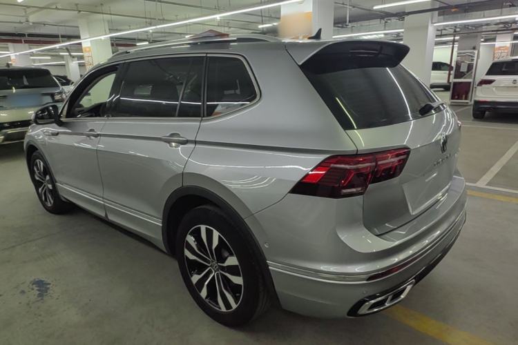 Volkswagen Tiguan L 2022 — фото 4