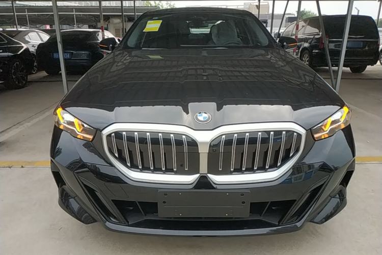 BMW 530Li 2026 — 2