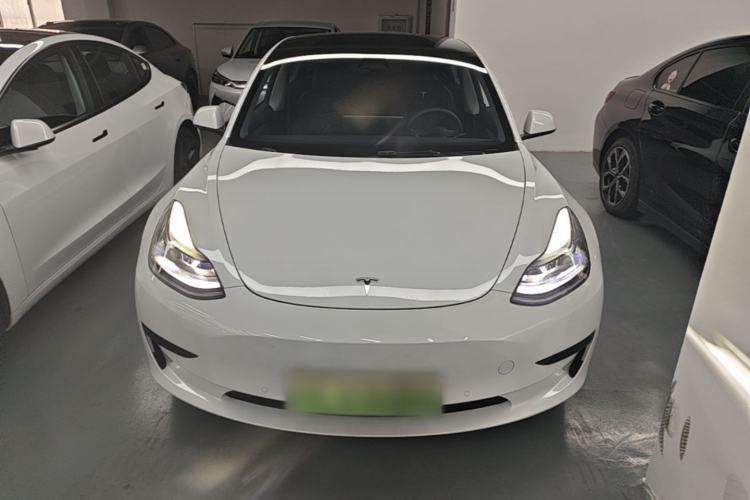 Tesla Model 3 2022 — 2