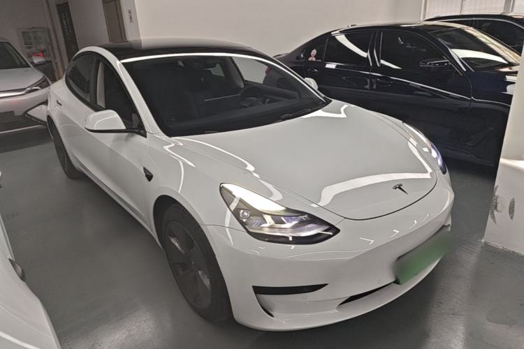 Tesla Model 3 2022 — 3