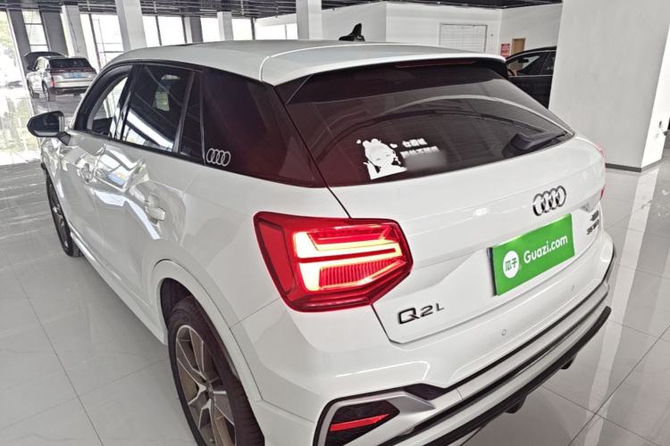 Audi Q2L 2022 — 4