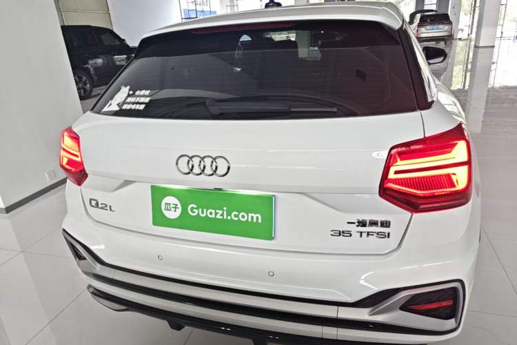Audi Q2L 2022 — 5