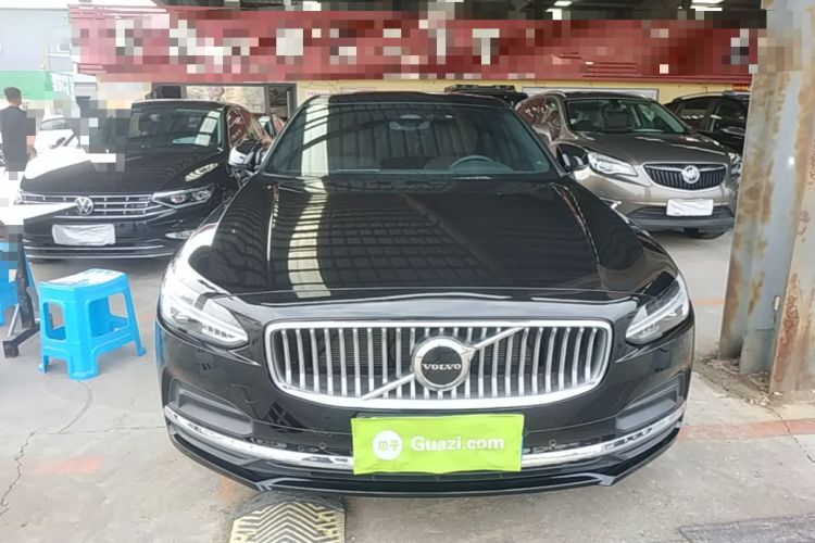 Volvo S90 2023 — 2
