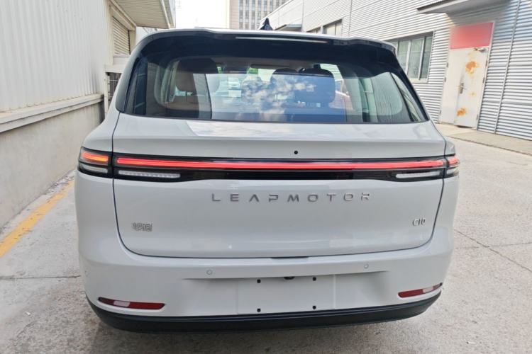 Leapmotor C10 2026 — 5