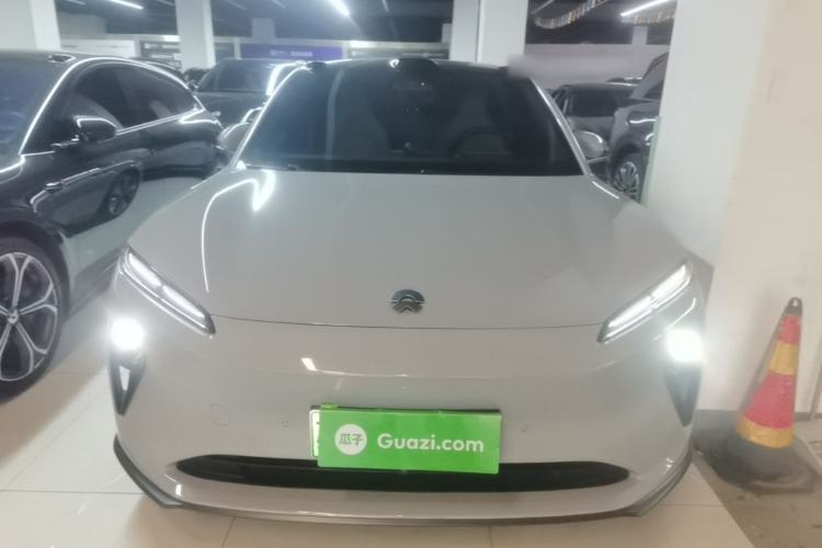 NIO ET5T 2024 — 2