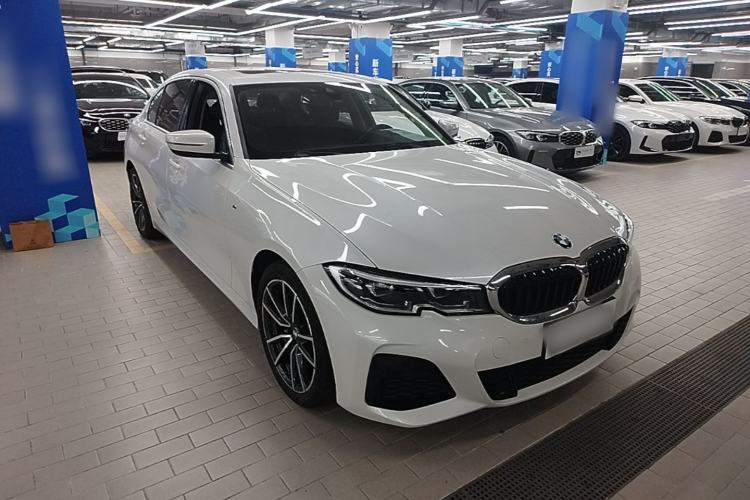 BMW 325Li 2021 — 3