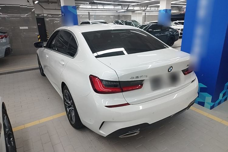 BMW 325Li 2021 — 4