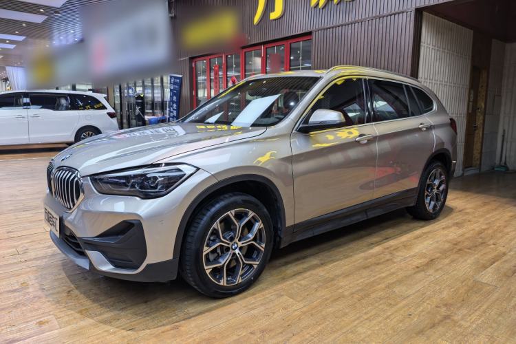 BMW X1 2021 — фото 3