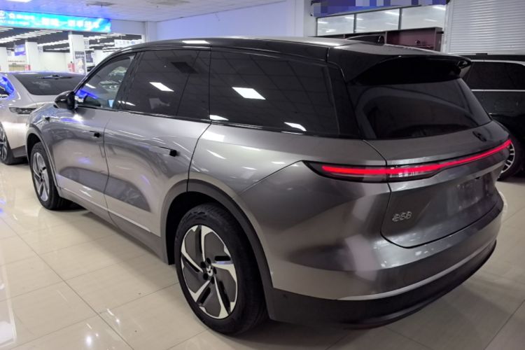 NIO ES8 2023 — 4