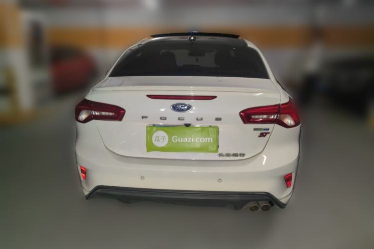 Ford Focus 2021 — 3