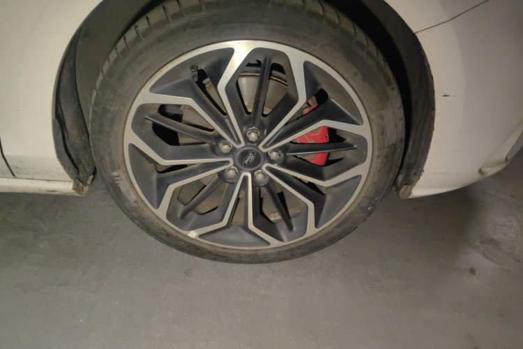 Ford Focus 2021 — 5