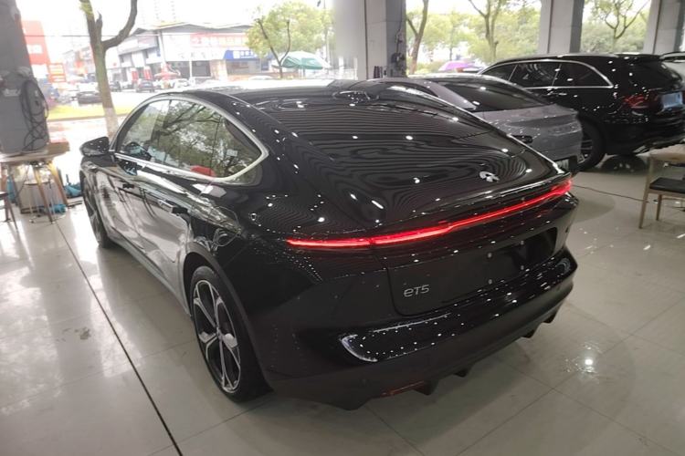 NIO ET5 2024 — 4