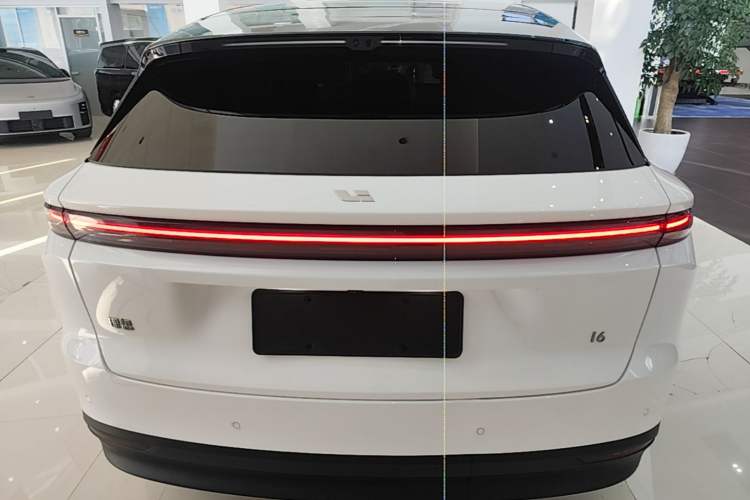 Li Auto i6 2025 — 5