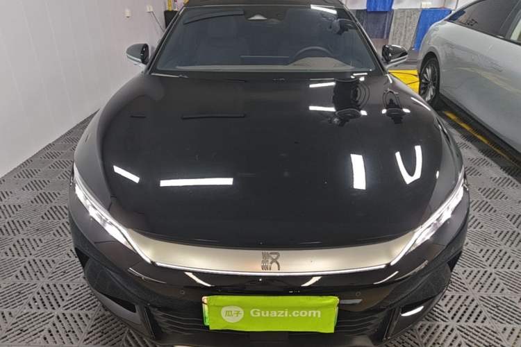 BYD Han 2024 — 2