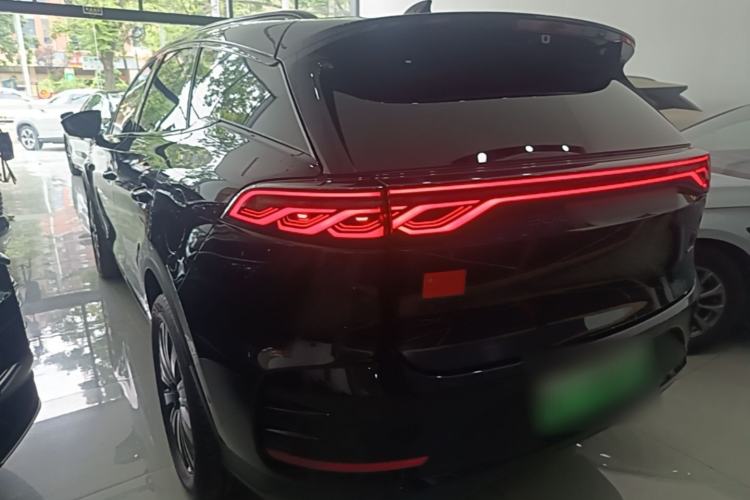 BYD Tang 2025 — 4