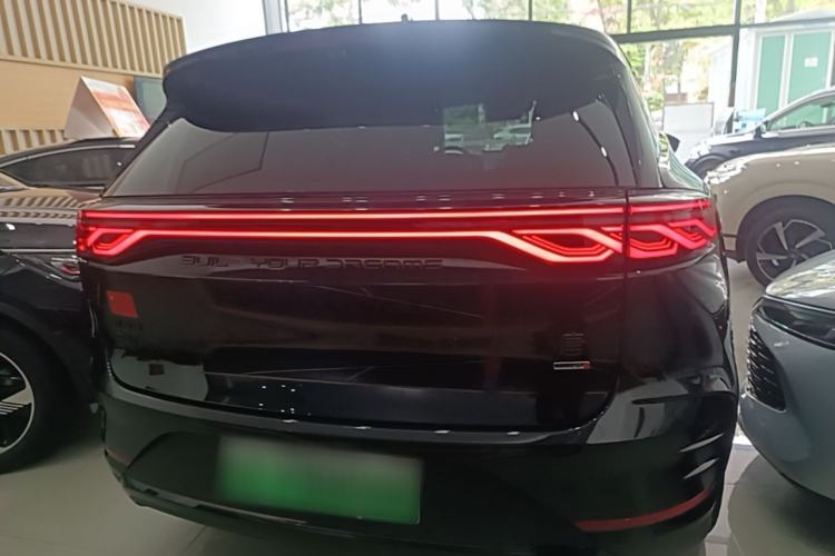 BYD Tang 2025 — 5