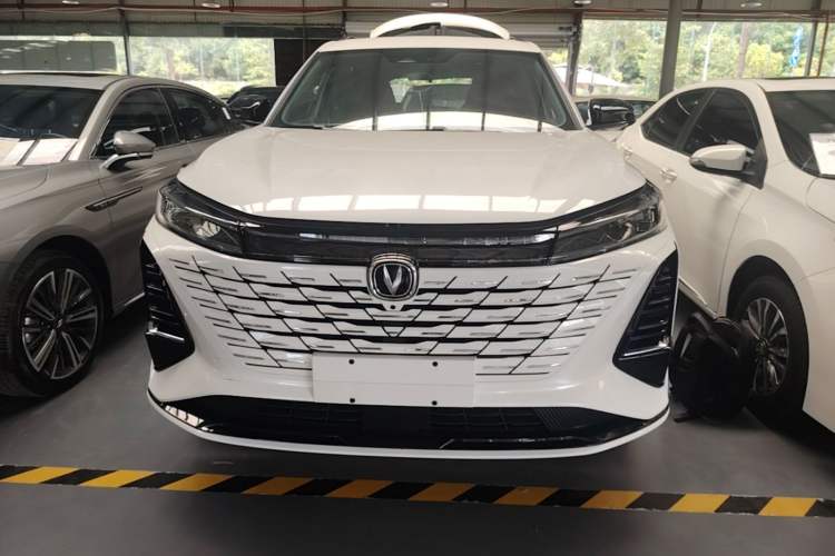 ChangAn CS75 PLUS 2024 — 2