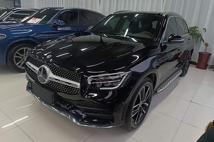 Mercedes-Benz GLC 260 L 2020 — фото 1