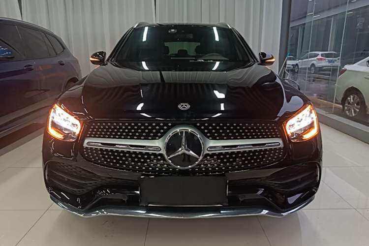 Mercedes-Benz GLC 260 L 2020 — фото 2