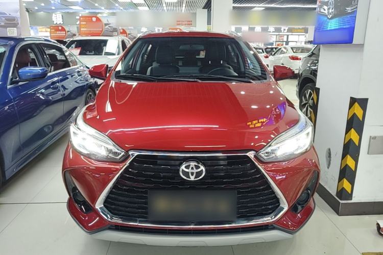 Toyota Yaris 2022 — фото 2