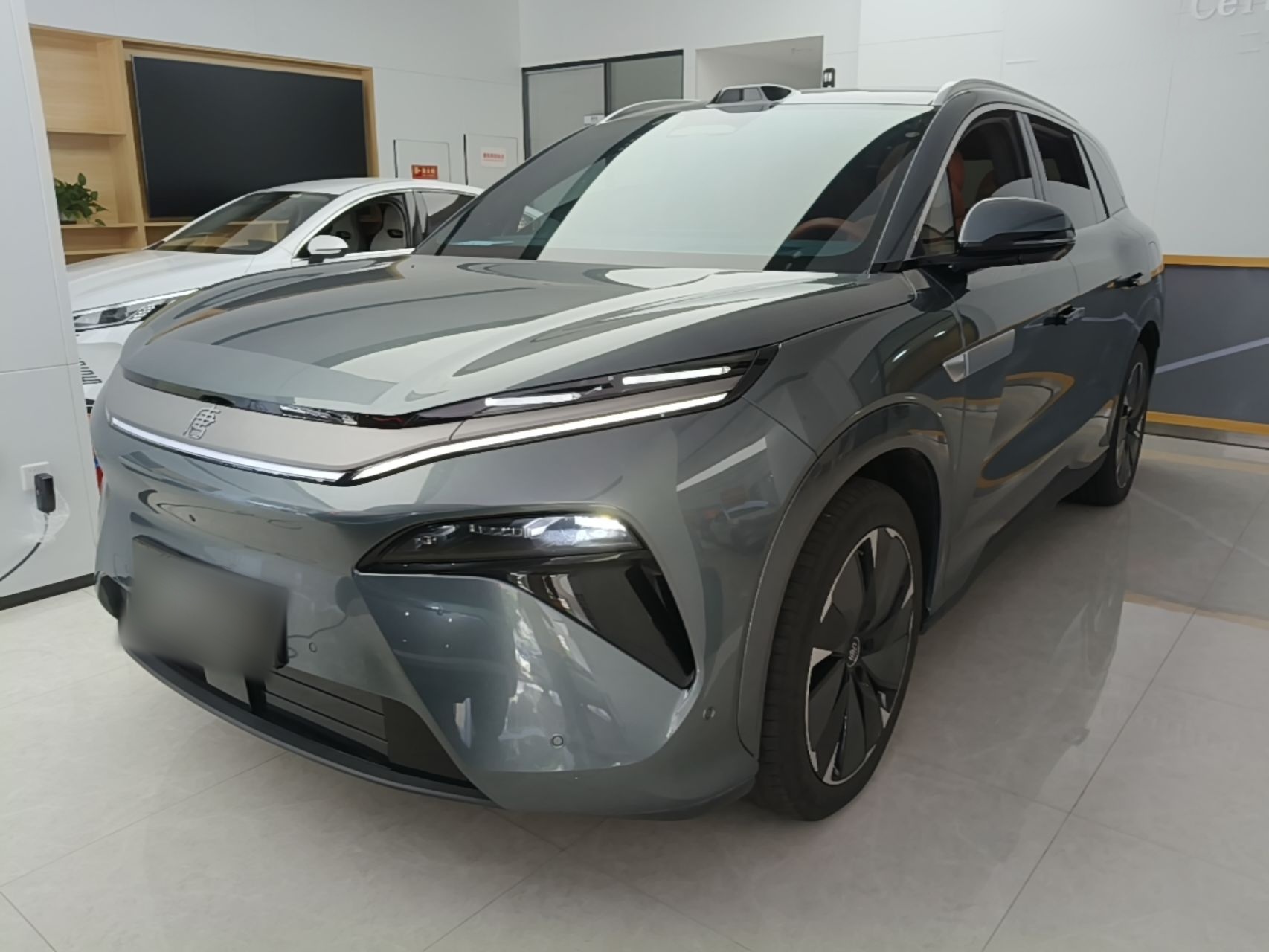 BYD Tang L 2025 — фото 1