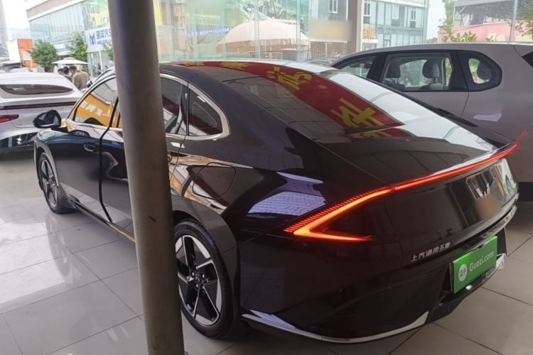 Wuling Xingguang 2024 — 4