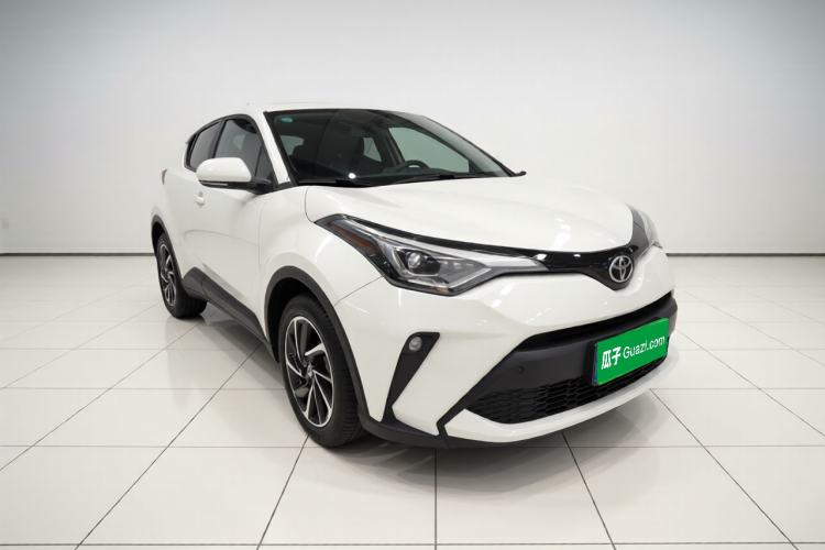Toyota C-HR 2021 — фото 3