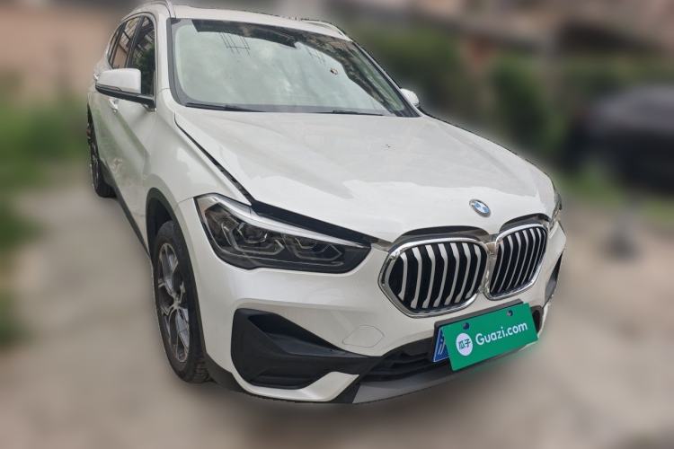 BMW X1 2022 — фото 3