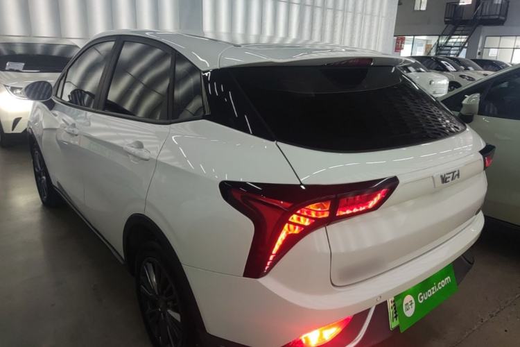 Neta V 2022 — 4