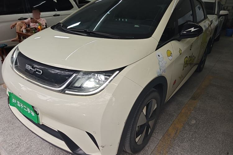 BYD Dolphin 2023 — фото 1