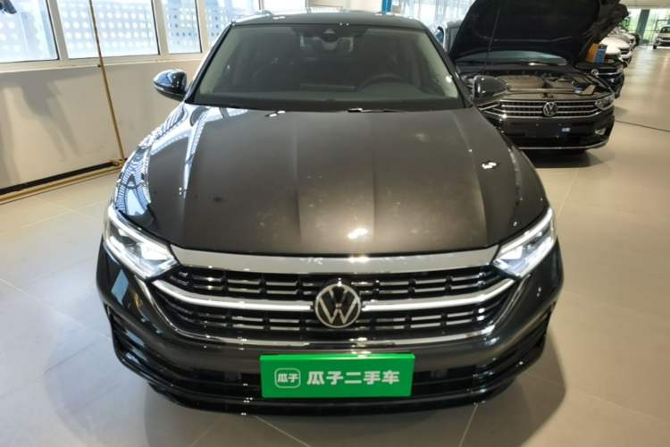 Volkswagen Sagitar 2025 — 2