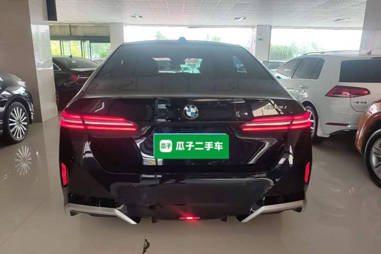 BMW 530Li 2024 — 5