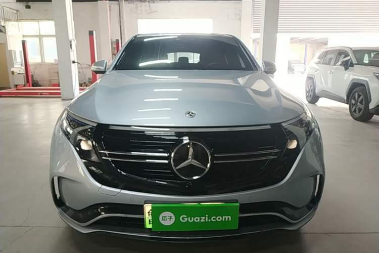 Mercedes-Benz EQC 400 2021 — 2
