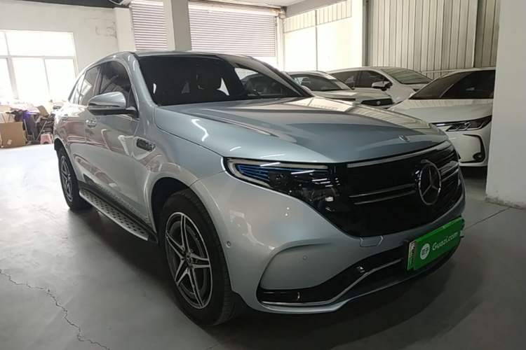 Mercedes-Benz EQC 400 2021 — 3