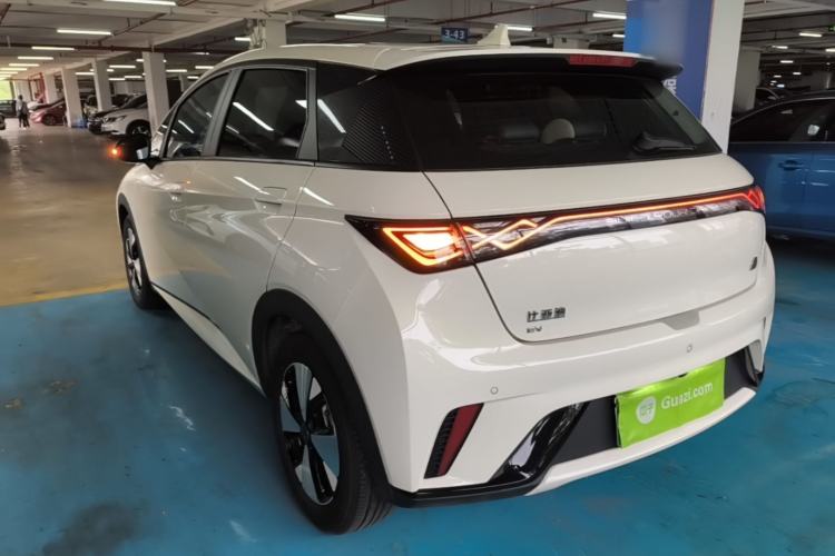 BYD Dolphin 2023 — 4